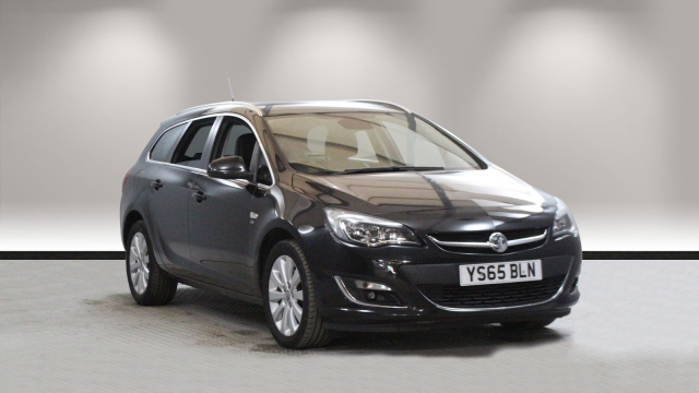 View the 2015 Vauxhall Astra: 1.6 CDTi 16V ecoFLEX Elite 5dr Online at Peter Vardy