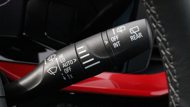 View the 2022 Vauxhall Mokka: 1.2 Turbo SRi Premium 5dr Auto Online at Peter Vardy