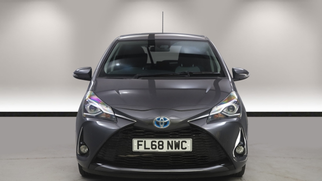 View the 2018 Toyota Yaris: 1.5 Hybrid Design 5dr CVT Online at Peter Vardy