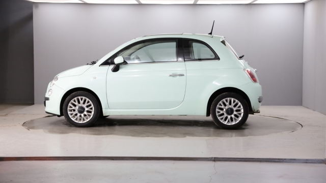 View the 2014 Fiat 500: 1.2 Lounge 3dr [Start Stop] Online at Peter Vardy