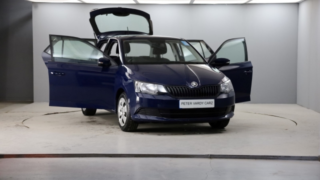 View the 2018 Skoda Fabia Hatchback: 1.0 TSI S 5dr Online at Peter Vardy