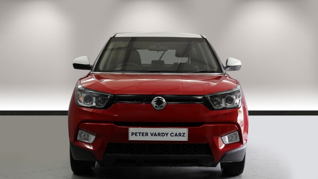 View the 2015 Ssangyong Tivoli Hatchback: 1.6 EX 5dr Online at Peter Vardy