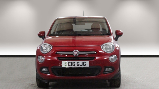 View the 2016 Fiat 500x: 1.6 E-torQ Pop Star 5dr Online at Peter Vardy