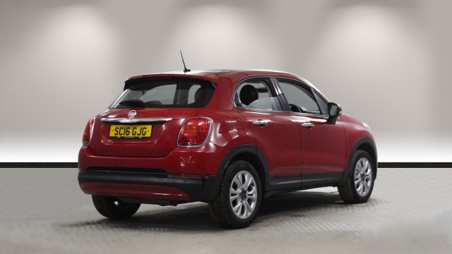 View the 2016 Fiat 500x: 1.6 E-torQ Pop Star 5dr Online at Peter Vardy
