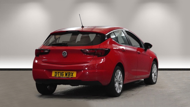 View the 2016 Vauxhall Astra: 1.4i 16V Design 5dr Online at Peter Vardy