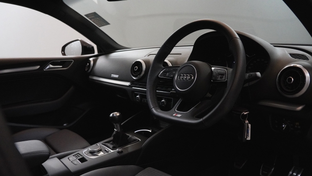 View the 2018 Audi A3: 1.6 TDI 116 S Line 4dr Online at Peter Vardy