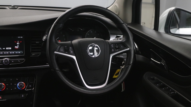 View the 2017 Vauxhall Mokka X: 1.6i Design Nav 5dr Online at Peter Vardy