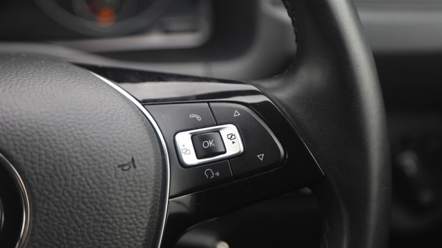 View the 2019 Volkswagen Caddy: 2.0 TDI BlueMotion Tech 102PS Startline Van Online at Peter Vardy