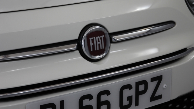 View the 2016 Fiat 500: 1.2 Lounge 2dr Online at Peter Vardy