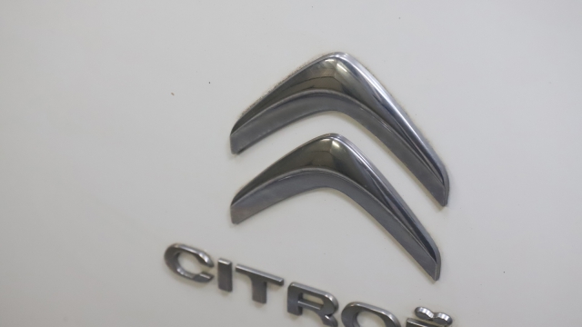 View the 2014 Citroen Berlingo: 1.6 HDi 625Kg Enterprise 75ps Online at Peter Vardy
