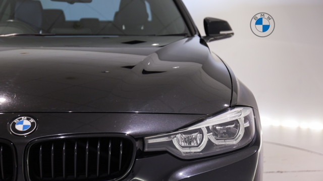 View the 2018 Bmw 3 Series: 320i M Sport Shadow Edition 4dr Step Auto Online at Peter Vardy