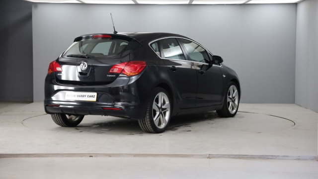 View the 2015 Vauxhall Astra: 1.4T 16V Limited Edition 5dr Online at Peter Vardy