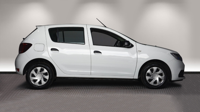 View the 2018 Dacia Sandero: 1.0 SCe Ambiance 5dr Online at Peter Vardy