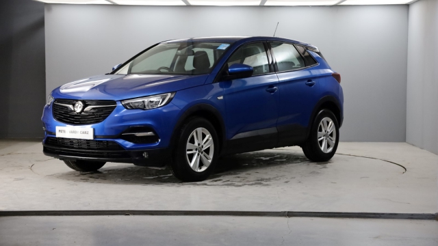 View the 2018 Vauxhall Grandland X: 1.6 Turbo D SE 5dr Online at Peter Vardy