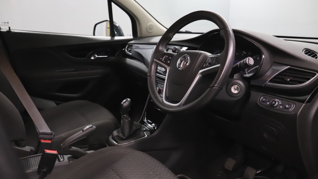 View the 2019 Vauxhall Mokka X: 1.4T ecoTEC Active 5dr Online at Peter Vardy