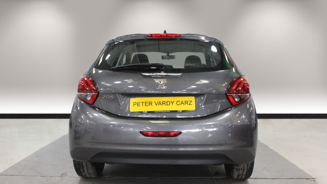 View the 2018 Peugeot 208: 1.5 BlueHDi Active 5dr Online at Peter Vardy