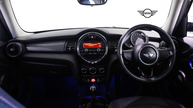View the 2015 Mini Hatchback: 1.5 Cooper 5dr [Pepper Pack] Online at Peter Vardy