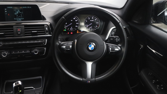 View the 2017 Bmw 1 Series: 118d M Sport Shadow Ed 5dr Step Auto Online at Peter Vardy