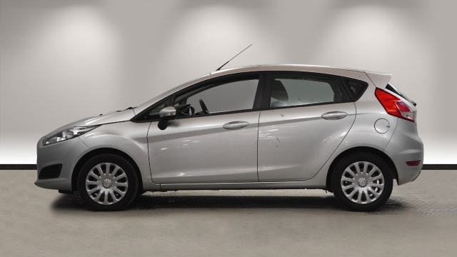 View the 2018 Ford Fiesta: 1.5 TDCi Style 5dr Online at Peter Vardy