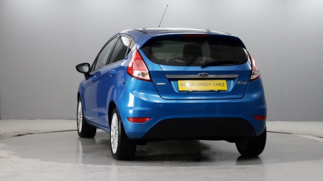 View the 2014 Ford Fiesta: 1.0 EcoBoost Titanium 5dr Online at Peter Vardy