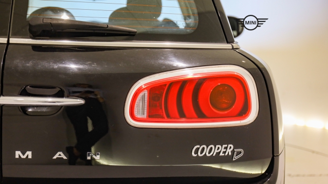 View the 2017 Mini Clubman: 2.0 Cooper D 6dr Online at Peter Vardy