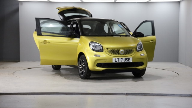 View the 2017 Smart Forfour Hatchback: 1.0 Prime 5dr Auto Online at Peter Vardy