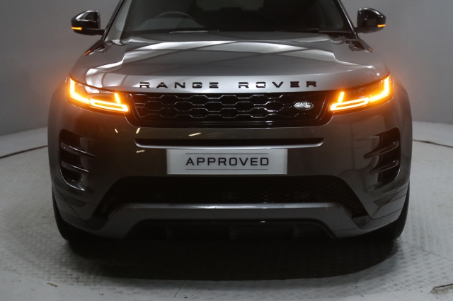 View the 2019 Land Rover Range Rover Evoque: 2.0 D180 R-Dynamic SE 5dr Auto Online at Peter Vardy