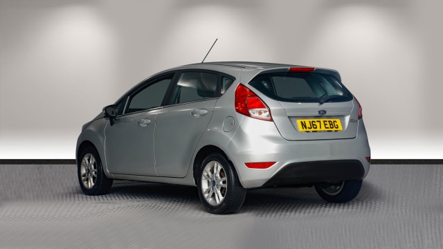 View the 2017 Ford Fiesta: 1.25 82 Zetec 5dr Online at Peter Vardy