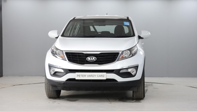 View the 2015 Kia Sportage: 1.6 GDi 1 5dr Online at Peter Vardy