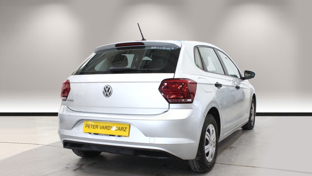 View the 2018 Volkswagen Polo Hatchback: 1.0 S 5dr Online at Peter Vardy