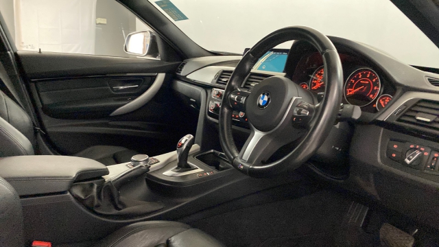 View the 2018 Bmw 3 Series: 320d xDrive M Sport 4dr Step Auto Online at Peter Vardy