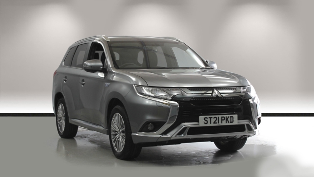 View the 2021 Mitsubishi Outlander: 2.4 PHEV Dynamic 5dr Auto Online at Peter Vardy