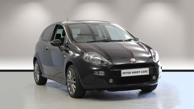 View the 2014 Fiat Punto: 1.4 Jet Black II 3dr Online at Peter Vardy
