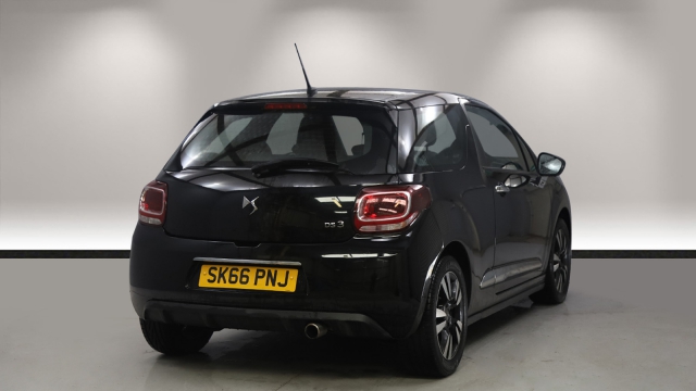 View the 2016 Ds Ds 3: 1.2 PureTech 82 Chic 3dr Online at Peter Vardy