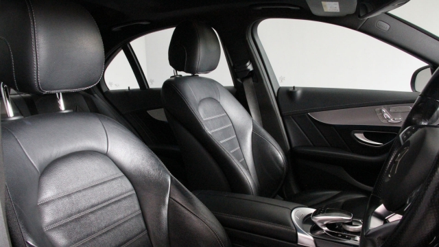 View the 2014 Mercedes-benz C Class: C250 BlueTEC AMG Line Premium Plus 4dr Auto Online at Peter Vardy