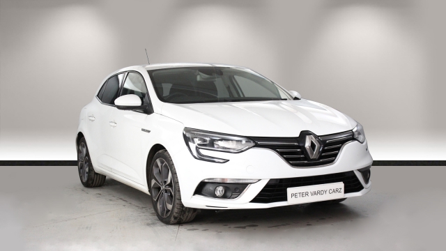 View the 2017 Renault Megane: 1.5 dCi Signature Nav 5dr Online at Peter Vardy