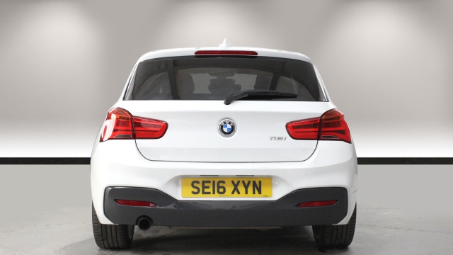 View the 2016 BMW 1 Series: 118i [1.5] M Sport 3dr Online at Peter Vardy