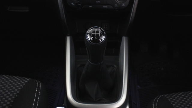 View the 2015 Suzuki Vitara: 1.6 SZ-T 5dr Online at Peter Vardy