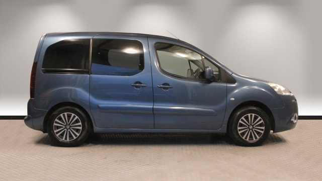 View the 2013 Peugeot Partner Tepee: 1.6 HDi 92 Family 5dr Online at Peter Vardy