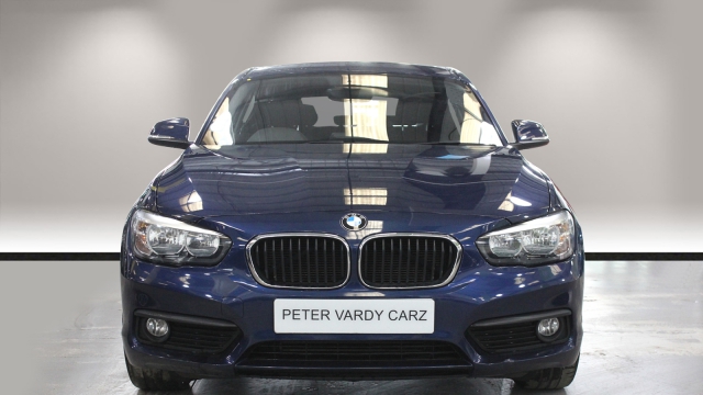 View the 2015 BMW 1 Series: 118i [1.5] SE 5dr Online at Peter Vardy
