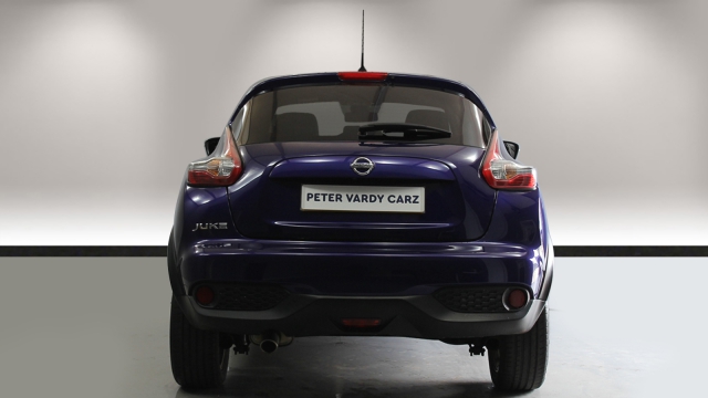 View the 2016 Nissan Juke: 1.5 dCi Tekna 5dr Online at Peter Vardy