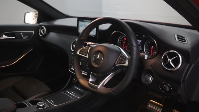 View the 2017 Mercedes-benz A Class: A180d Sport Premium 5dr Auto Online at Peter Vardy