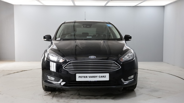 View the 2016 Ford Focus: 1.0 EcoBoost Titanium 5dr Online at Peter Vardy
