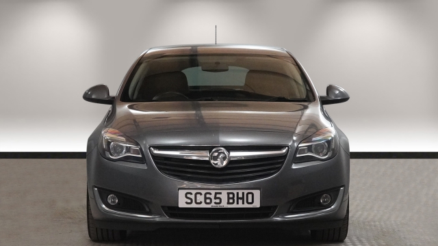 View the 2015 Vauxhall Insignia: 1.6 CDTi SRi 5dr [Start Stop] Online at Peter Vardy