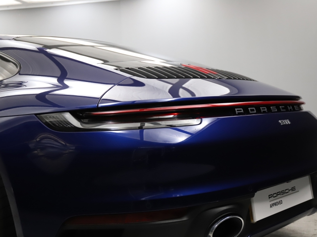 View the 2019 Porsche 911: S 2dr PDK Online at Peter Vardy