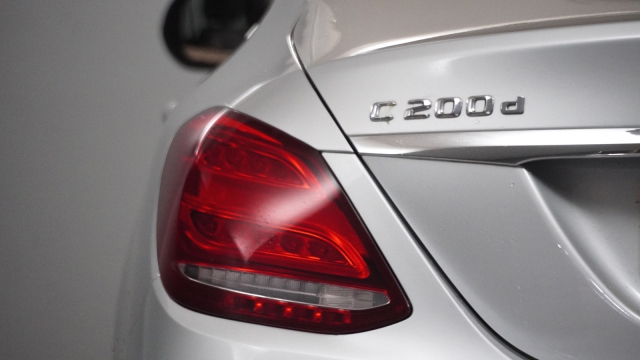 View the 2016 Mercedes-benz C Class: C200d AMG Line 4dr Auto Online at Peter Vardy