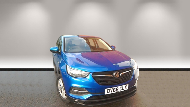 View the VAUXHALL GRANDLAND X: 1.5 Turbo D SE 5dr Online at Peter Vardy
