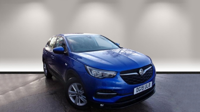 View the VAUXHALL GRANDLAND X: 1.2 Turbo SE 5dr Online at Peter Vardy