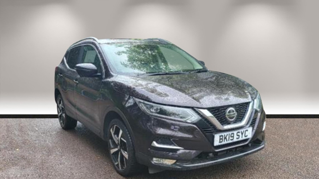 View the NISSAN QASHQAI: 1.5 dCi 115 Tekna 5dr Online at Peter Vardy