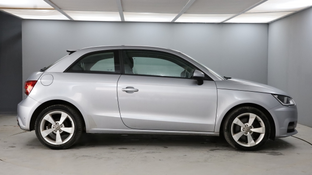 View the 2016 Audi A1 Hatchback: 1.4 TFSI Sport 3dr Online at Peter Vardy